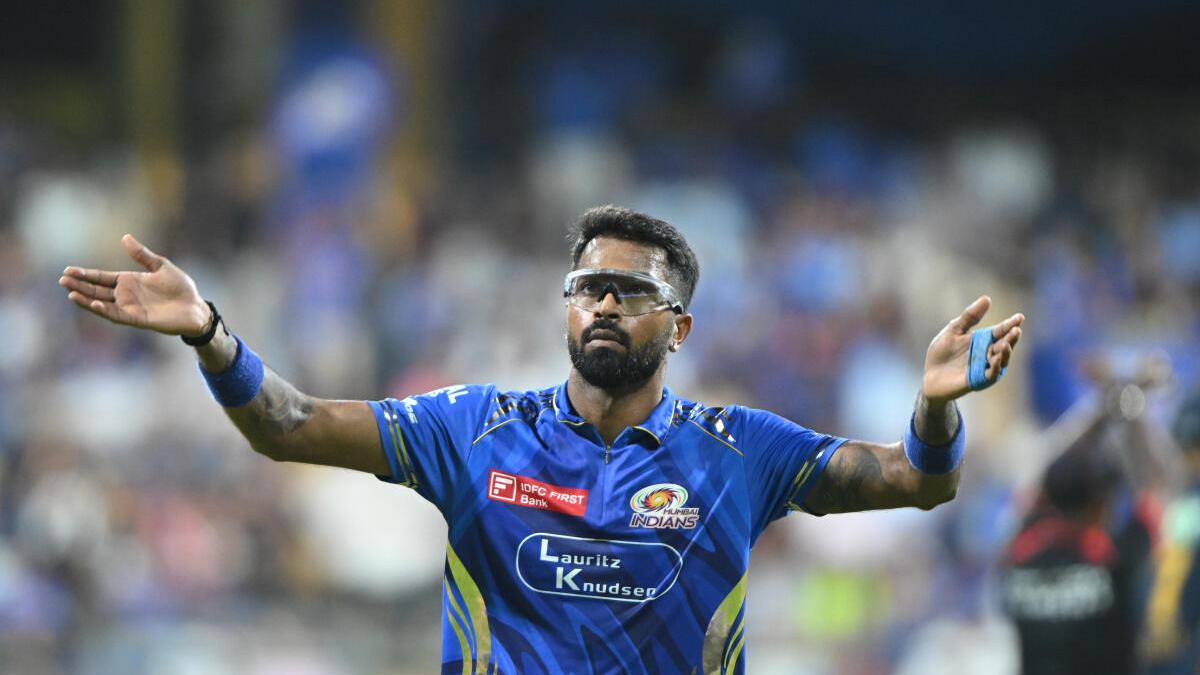 Mumbai Indians retained and released players list before IPL 2026 auction
